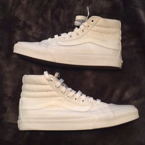 Vans high top white skate shoe